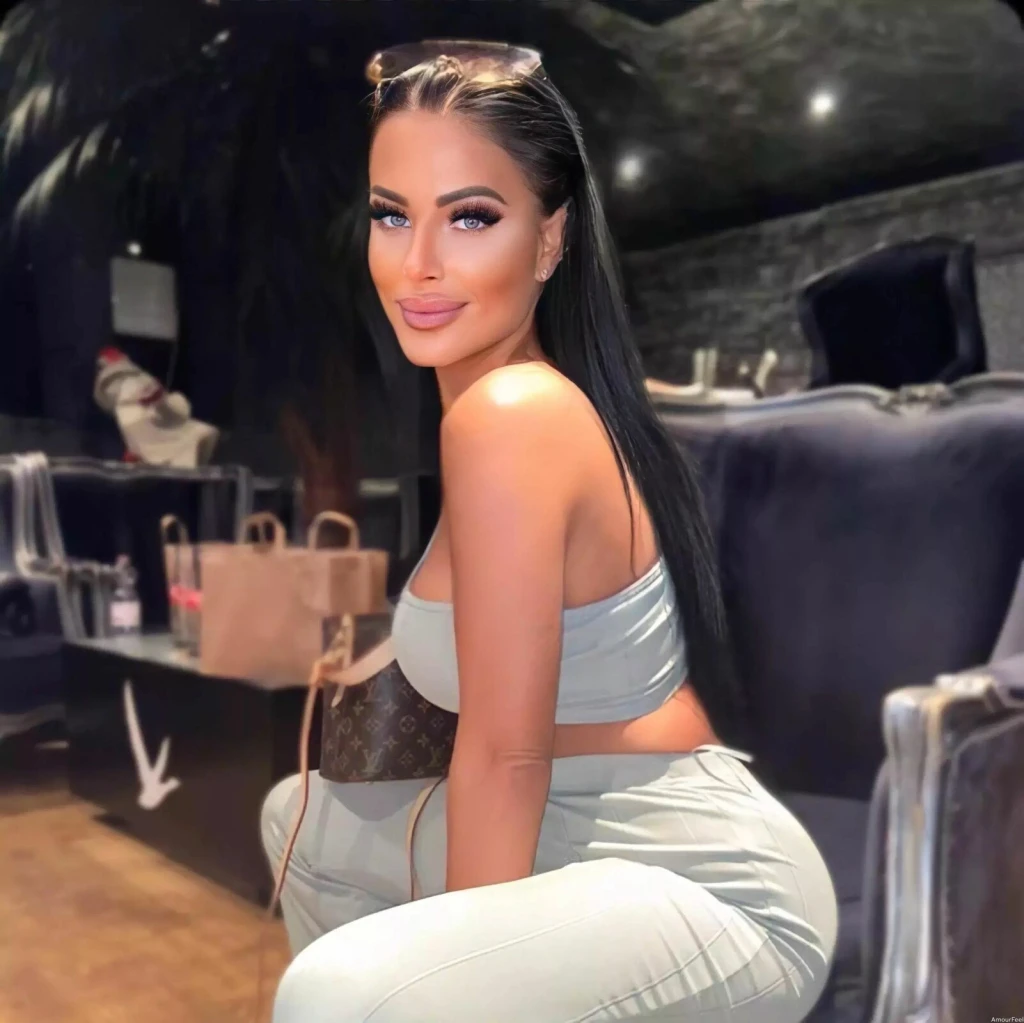 Ana Georgiana Profile image 4